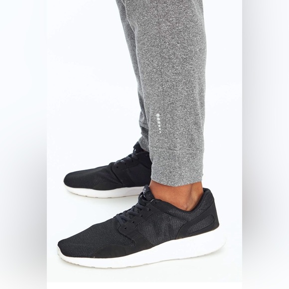 Men’s Joggers - Picture 2 of 4